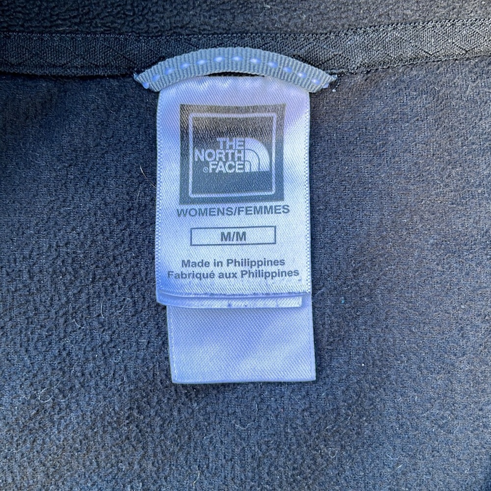 THE NORTH FACE Half Zip Pull Over - Picture 5 of 10